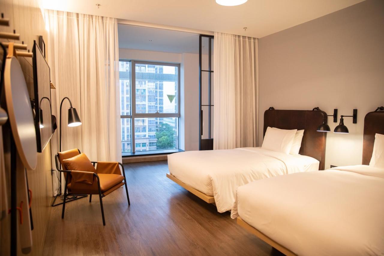 Moxy Shenzhen North Station Hotel Exterior foto