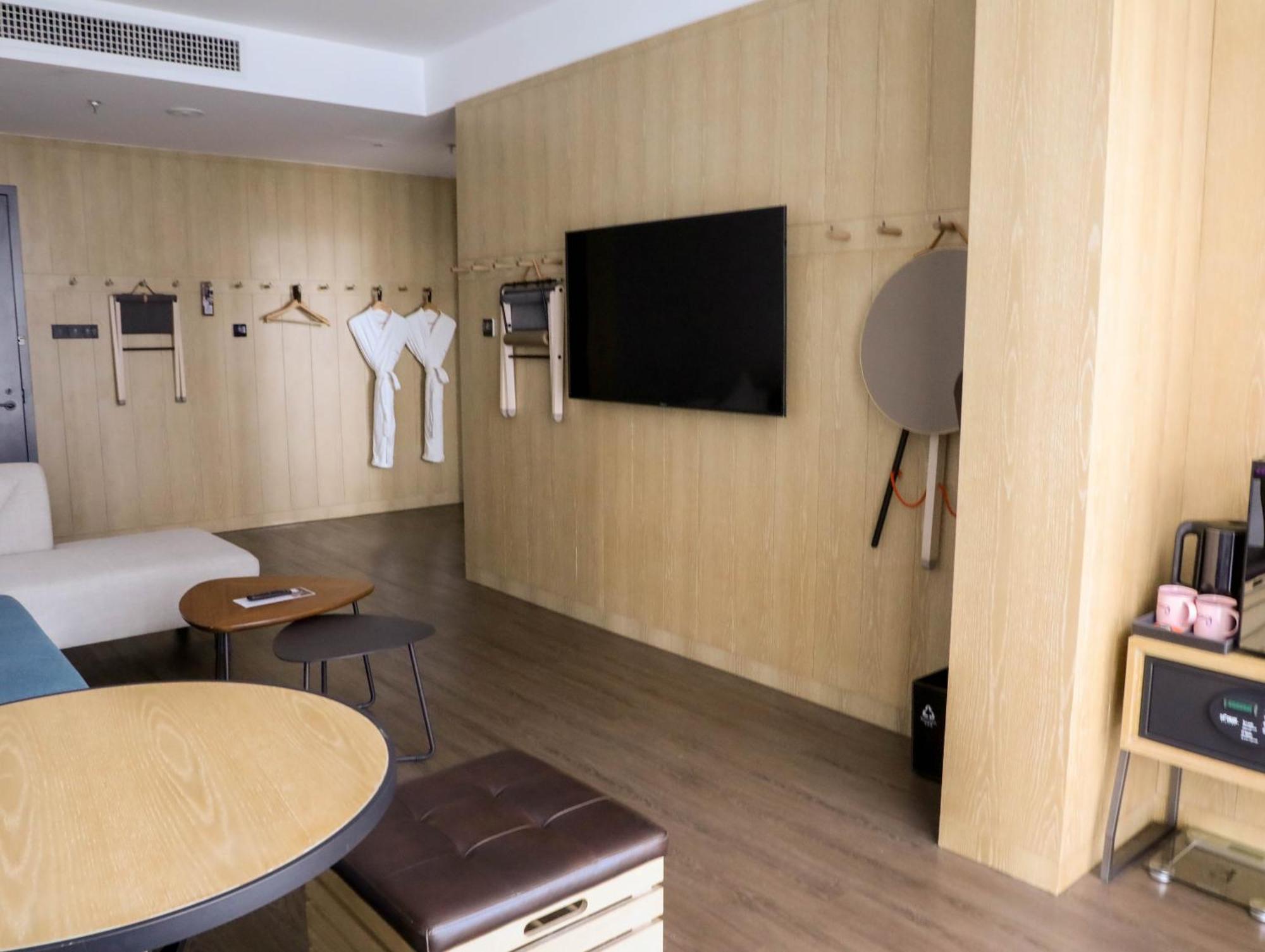 Moxy Shenzhen North Station Hotel Exterior foto