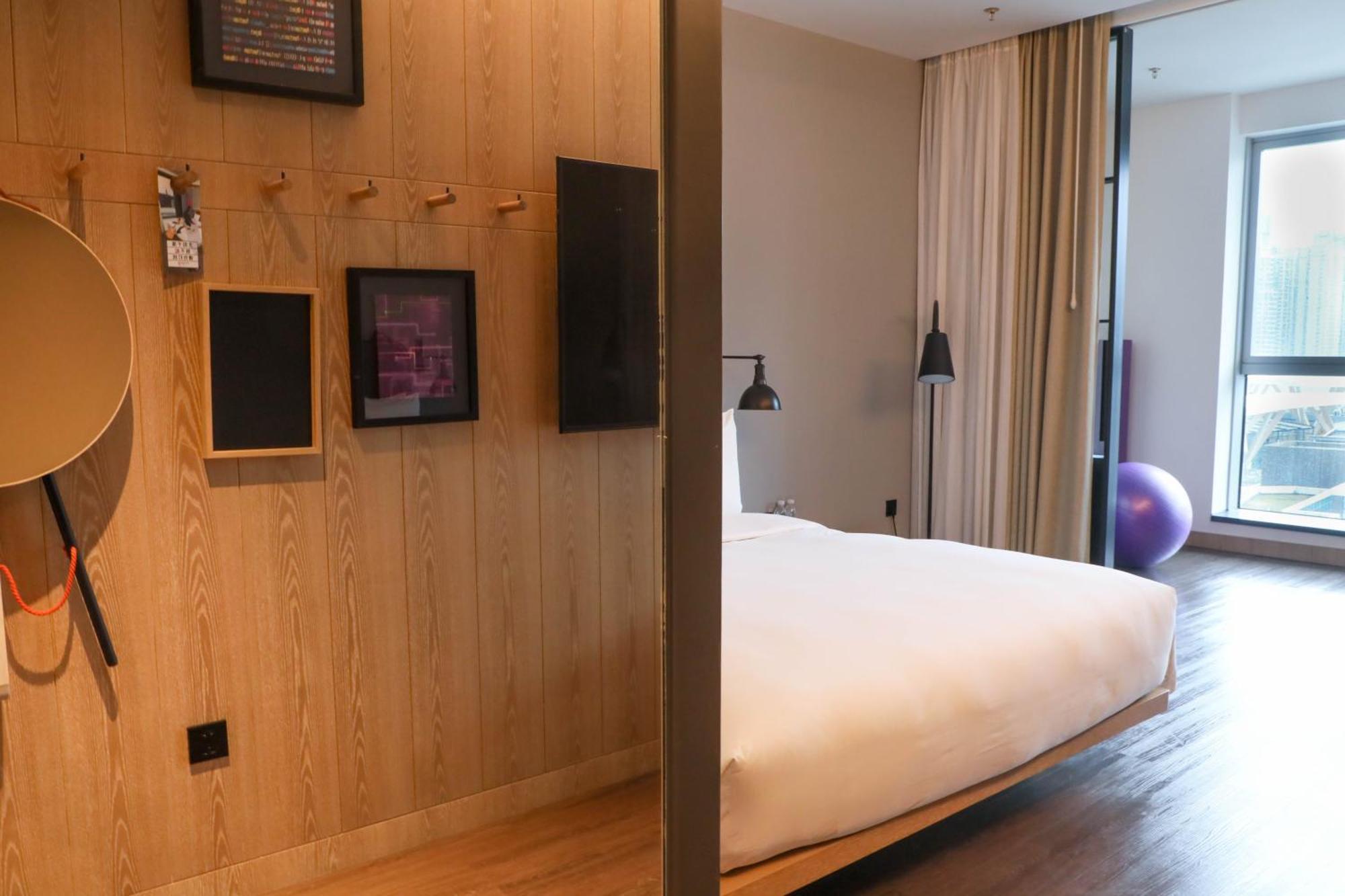 Moxy Shenzhen North Station Hotel Exterior foto
